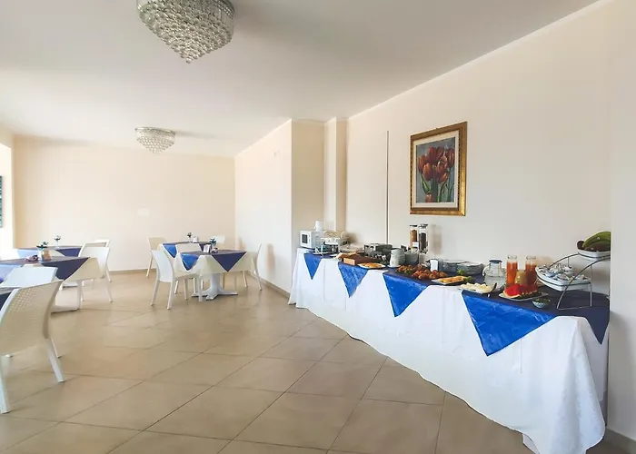 Residenza Domus Aurea Tropea- Vista Mare Affittacamere 3*