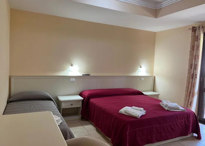 Residenza Domus Aurea Tropea- Vista Mare Affittacamere 3*
