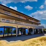 بيت ضيافة Residenza Domus Aurea Tropea- Vista Mare 3*