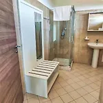 Residenza Domus Aurea Tropea- Vista Mare 3* سانتا دومينيكا