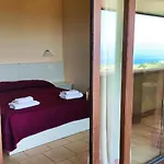 Maison d'hôtes Residenza Domus Aurea Tropea- Vista Mare 3*