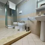 Residenza Domus Aurea Tropea- Vista Mare 3* سانتا دومينيكا