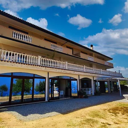 Pensjonat Residenza Domus Aurea Tropea- Vista Mare 3*