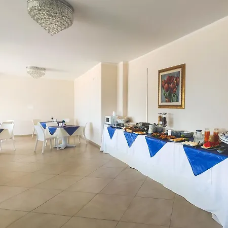 Residenza Domus Aurea Tropea- Vista Mare Pensjonat 3*