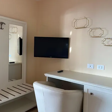 Guest house Residenza Domus Aurea Tropea- Vista Mare