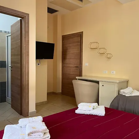 Pensjonat Residenza Domus Aurea Tropea- Vista Mare 3*