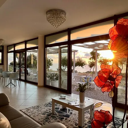 Pensjonat Residenza Domus Aurea Tropea- Vista Mare 3*