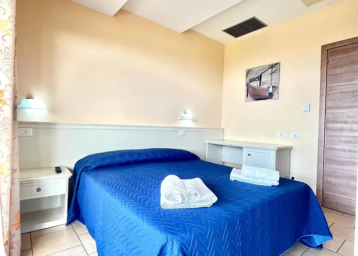 Πανσιόν Residenza Domus Aurea Tropea- Vista Mare Santa Domenica (Vibo Valentia)